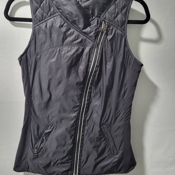 Lululemon What The Fluff Down Vest XS S - Picture 8 of 10